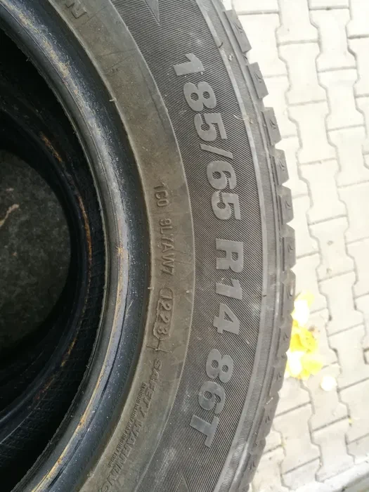 Гуми Зимни 185/65R14, снимка 5 - Гуми и джанти - 49289787