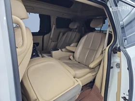 Kia Carnival 9-seater, снимка 12