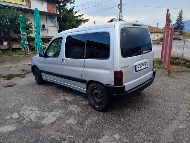 Peugeot Partner 1.6 газ, снимка 3 - Автомобили и джипове - 46634032