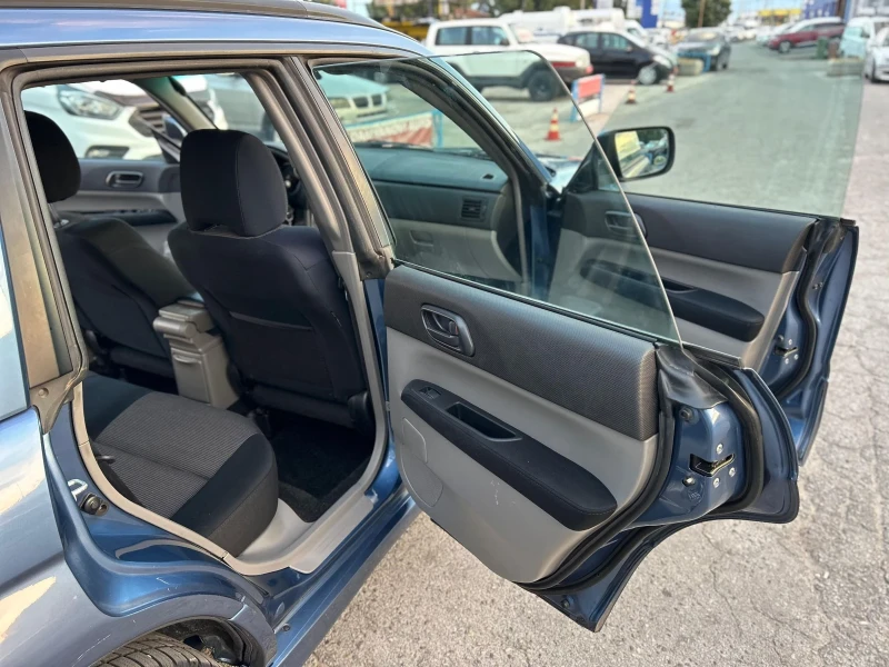 Subaru Forester 2.0i GAZ 4X4 BAVNI, снимка 15 - Автомобили и джипове - 52074996