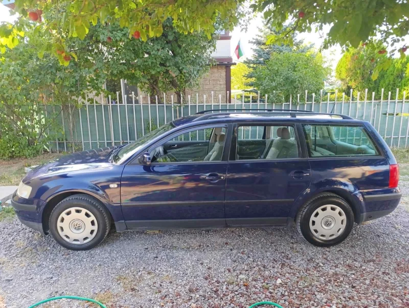 VW Passat 1.6 Газ/Бензин, снимка 5 - Автомобили и джипове - 52472446