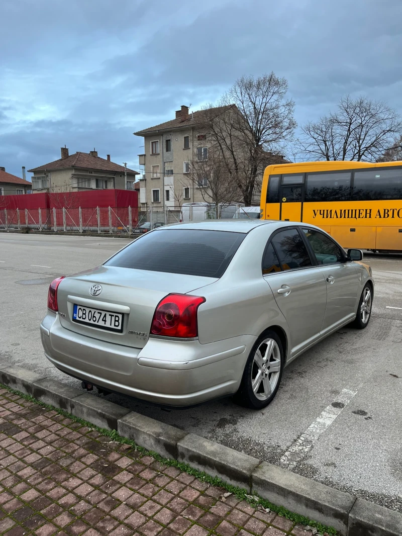 Toyota Avensis 2.2 D-4D, снимка 5 - Автомобили и джипове - 52595863