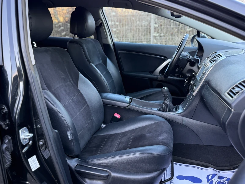 Toyota Avensis 1.8i-147КС ФЕЙСЛИФТ/ 6 СКОРОСТИ/ КАМЕРА/ НАВИГАЦИЯ, снимка 9 - Автомобили и джипове - 52616878