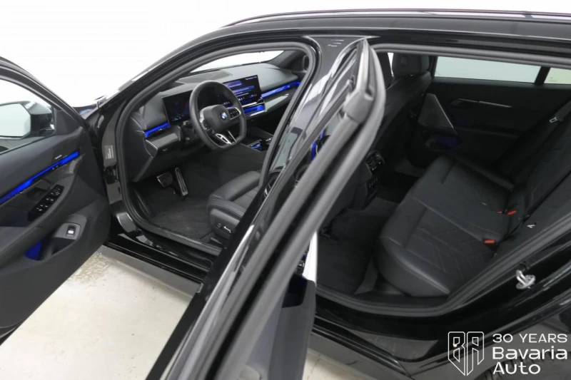 BMW 520 d xDrive Touring M Sport Paket Steptronic, снимка 5 - Автомобили и джипове - 52669811