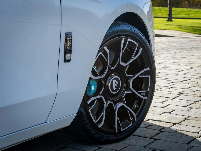 Rolls-Royce Ghost BLACK BADGE/TWO-TONE/SHOOTING STAR/, снимка 6 - Автомобили и джипове - 52810201