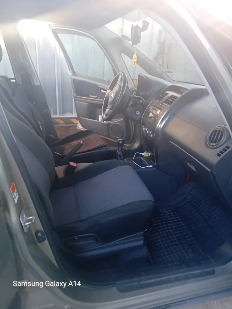 Fiat Sedici, снимка 10 - Автомобили и джипове - 52840083