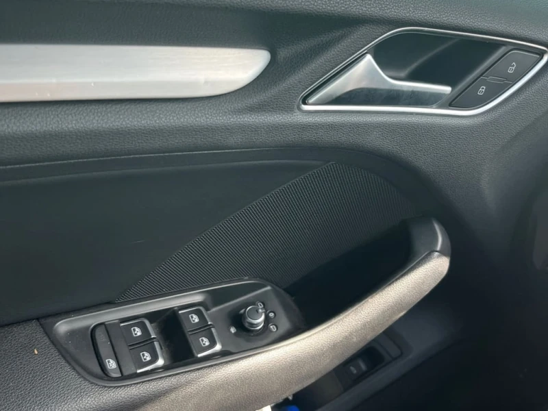 Audi S3 * Progressiv * CARFAX * БЕЗ ПЪРВОНАЧАЛНА ВНОСКА, снимка 11 - Автомобили и джипове - 52848186