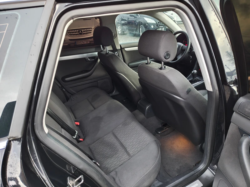 Audi A4 2.0 TDI, снимка 12 - Автомобили и джипове - 53384612