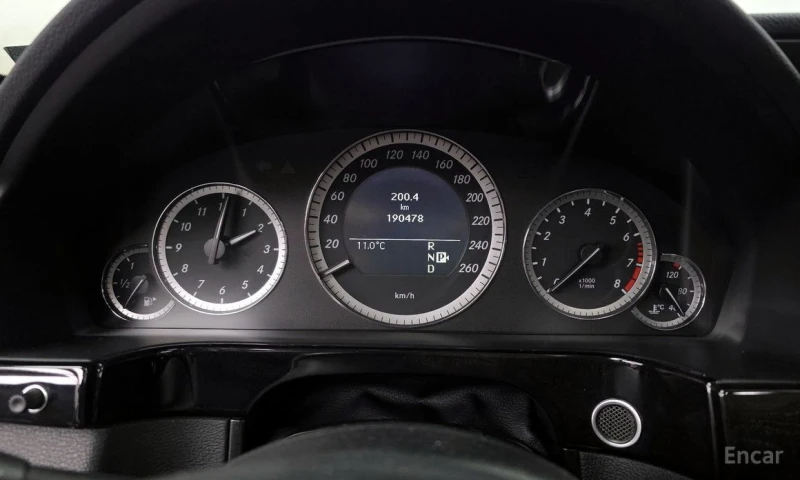 Mercedes-Benz E 350, снимка 8 - Автомобили и джипове - 53536011
