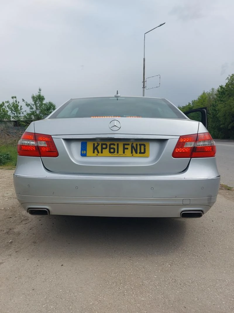 Mercedes-Benz E 250 CDI AVANTGARDE, снимка 9 - Автомобили и джипове - 36699454