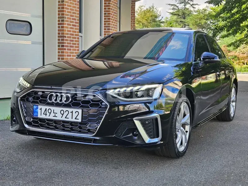 Audi A4 40TFSI* ОБДУХВАНЕ* ВКЛЮЧЕН ТЕХНОТЕСТ И ПРЕГЛЕД, снимка 2 - Автомобили и джипове - 54193158