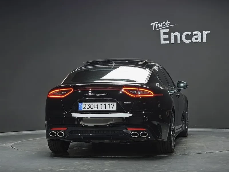 Kia Stinger 2.0 Turbo Awd Platinum, снимка 4 - Автомобили и джипове - 56118022
