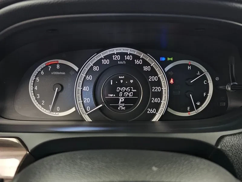 Honda Accord 2.4 9Th Generation, снимка 8 - Автомобили и джипове - 56159899