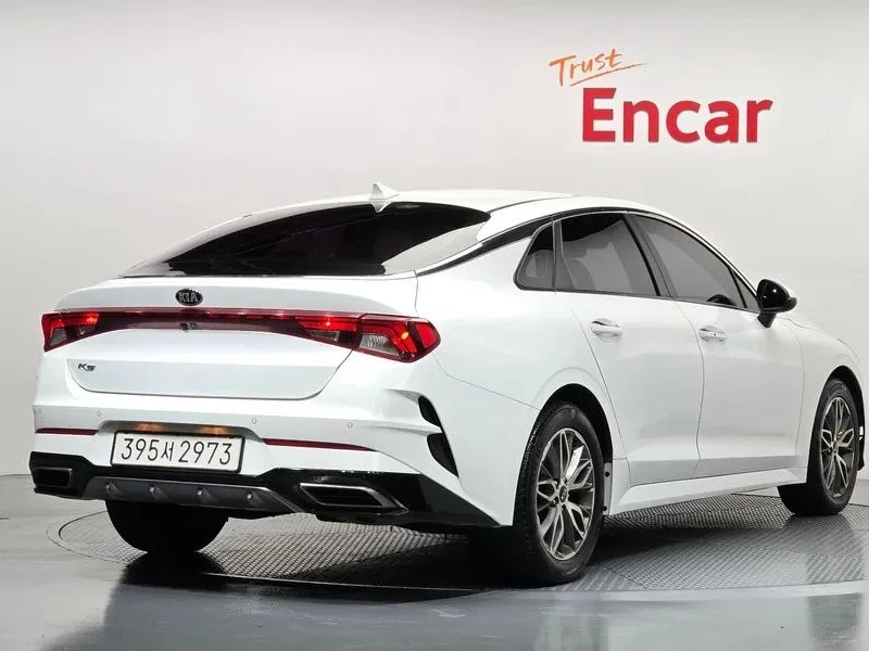 Kia K5 2.0 Trendy, снимка 2 - Автомобили и джипове - 56251243