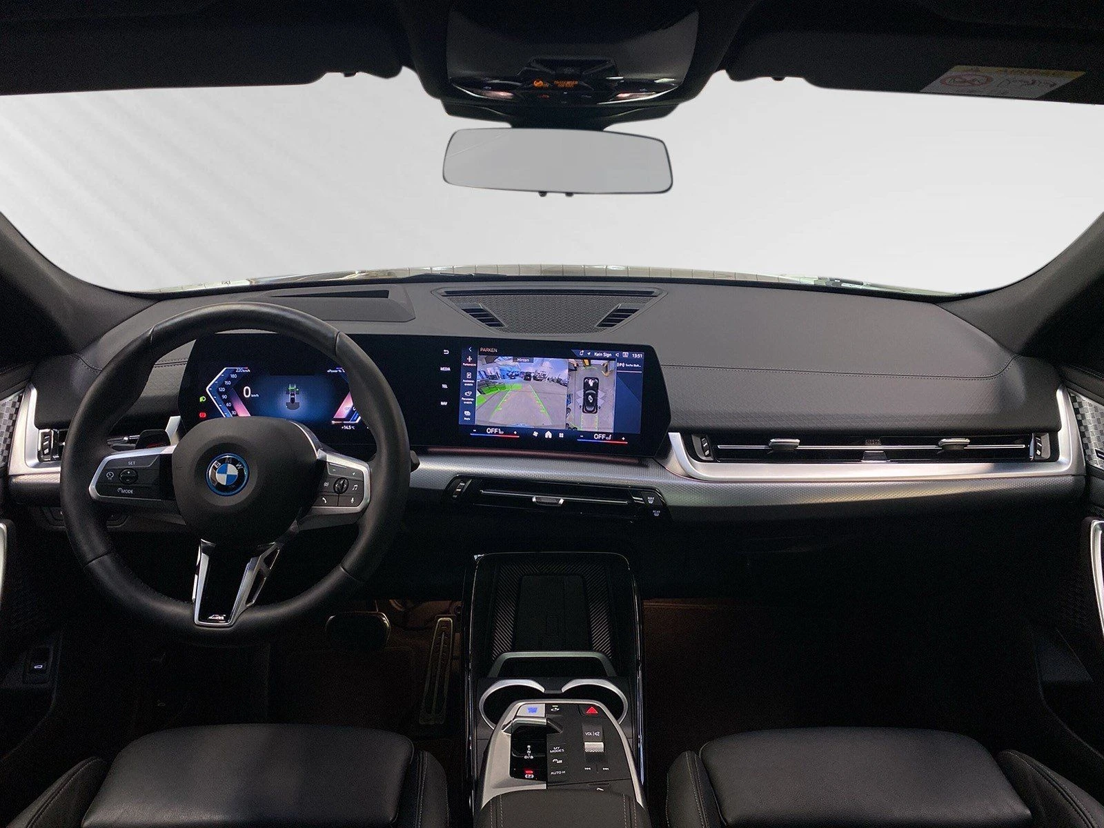 BMW iX2 xDrive30/ M-SPORT/ PANO/ H&K/ HEAD UP/ ICONIC GLOW | Mobile.bg   11