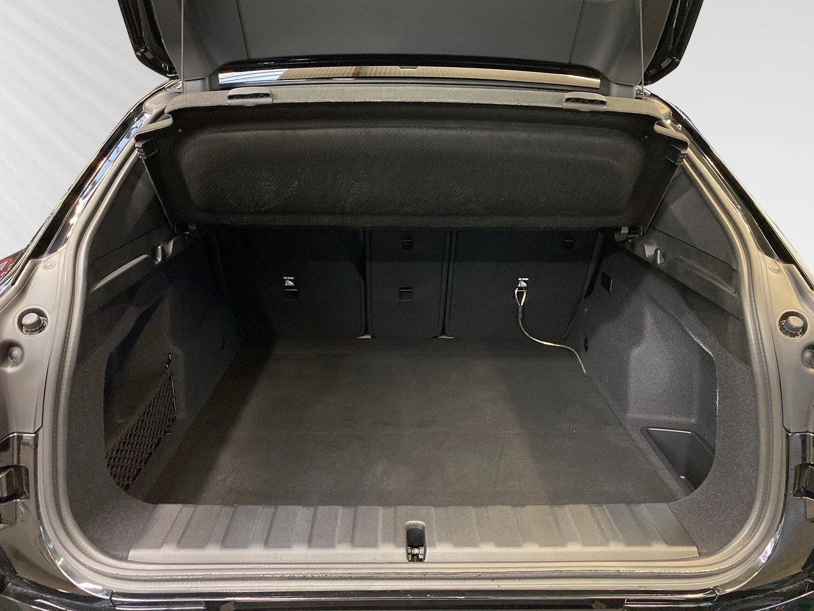 BMW iX2 xDrive30/ M-SPORT/ PANO/ H&K/ HEAD UP/ ICONIC GLOW | Mobile.bg   16