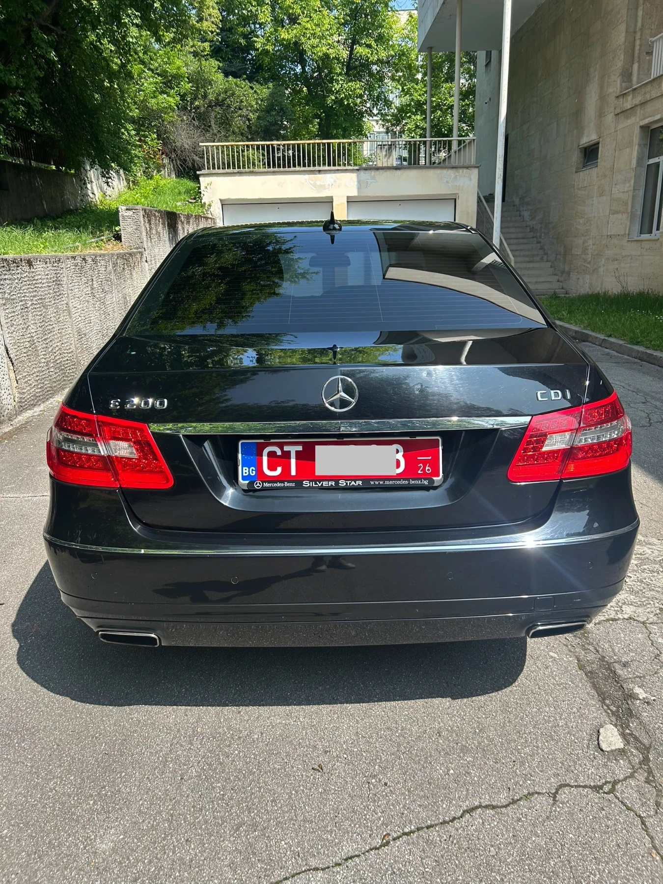 Mercedes-Benz E 200  - изображение 4