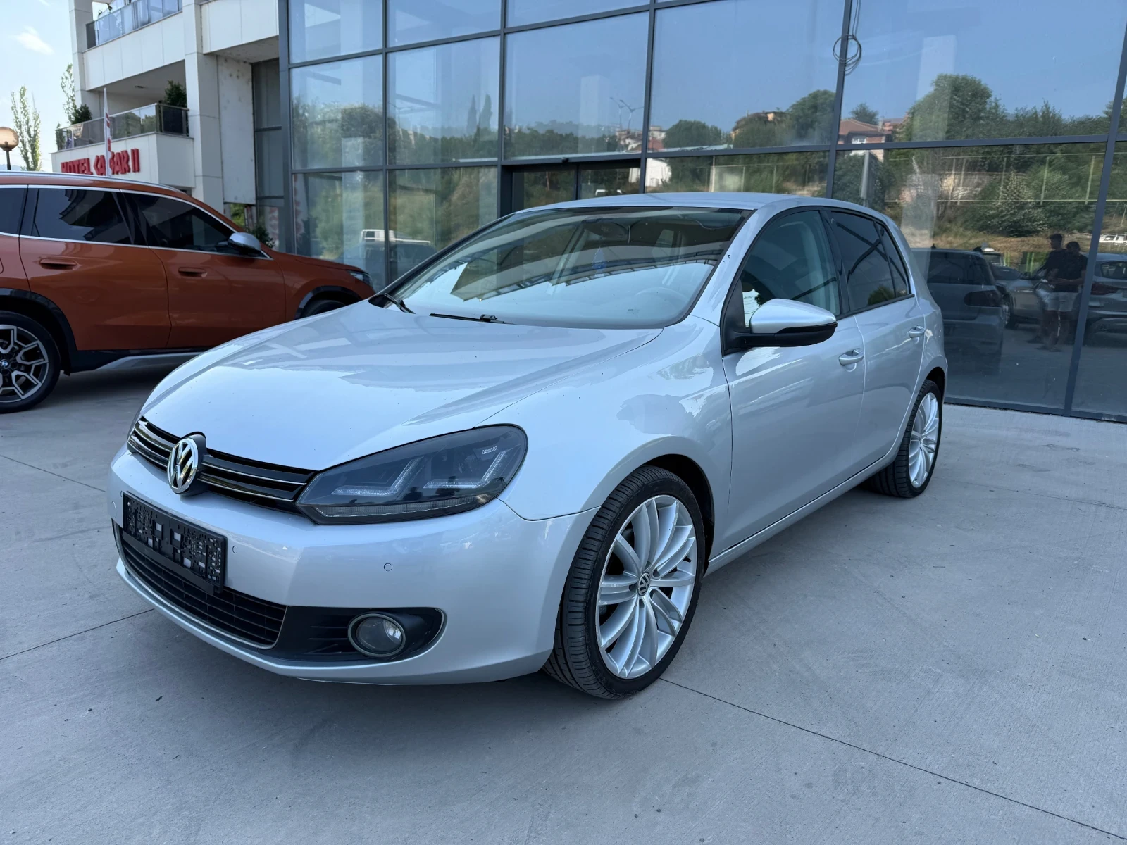 VW Golf Автоматик/Кожа/Подгрев/Климатроник - изображение 2
