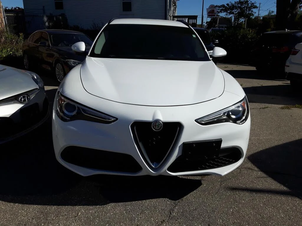 Alfa Romeo Giulia * АВТО КРЕДИТ* ЦЕНА ДО БГ * СЕРВИЗНА ИСТОРИЯ *  - изображение 2