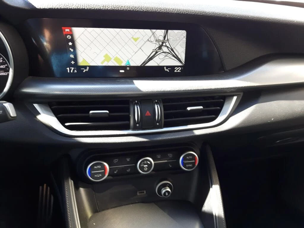 Alfa Romeo Stelvio *  *    *   *  | Mobile.bg   12