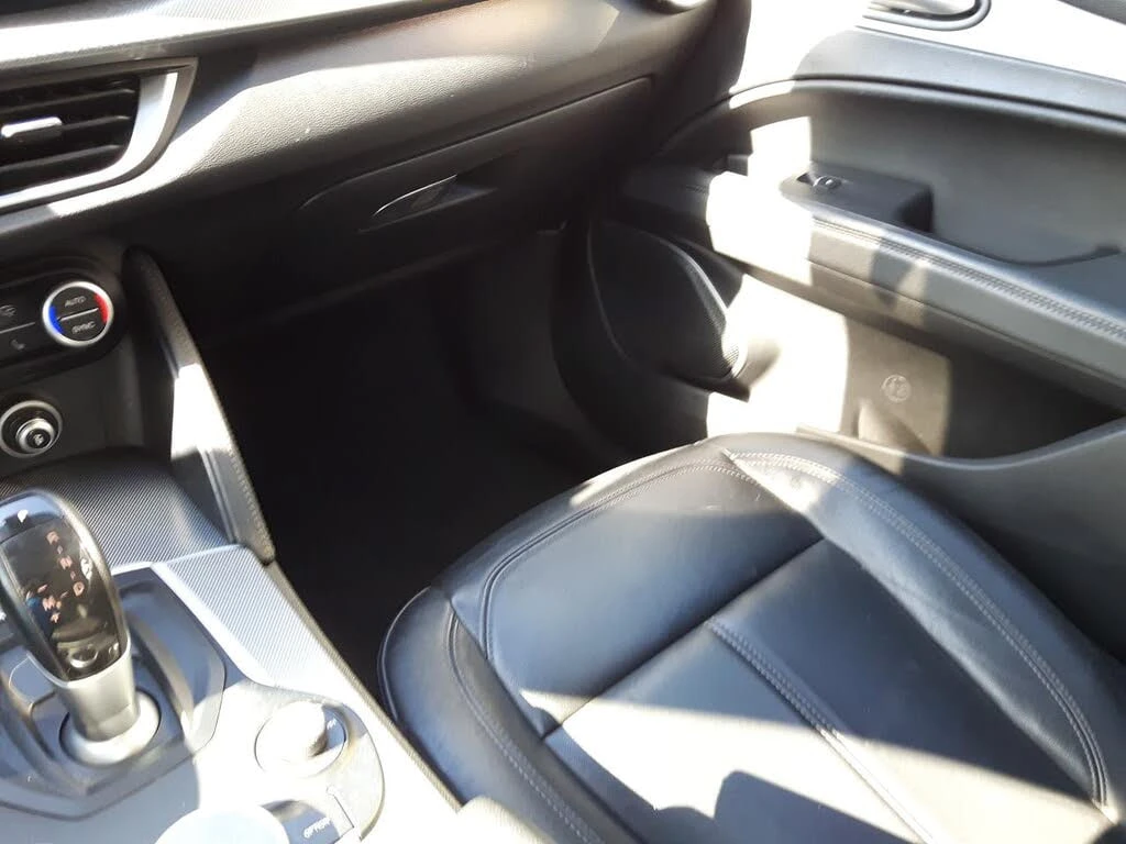 Alfa Romeo Stelvio *  *    *   *  | Mobile.bg   13