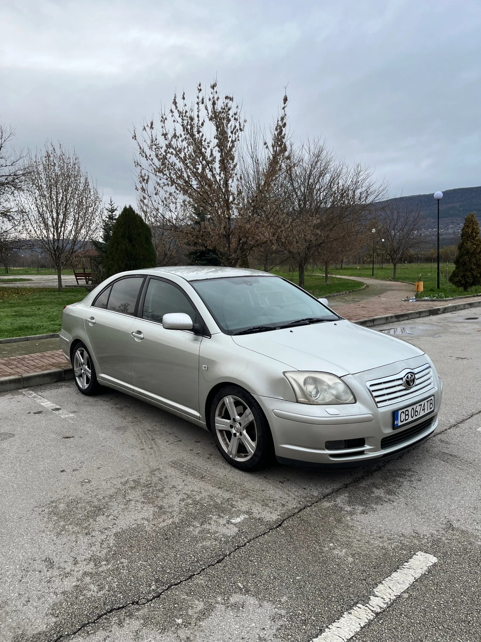 Toyota Avensis 2.2 D-4D - изображение 3