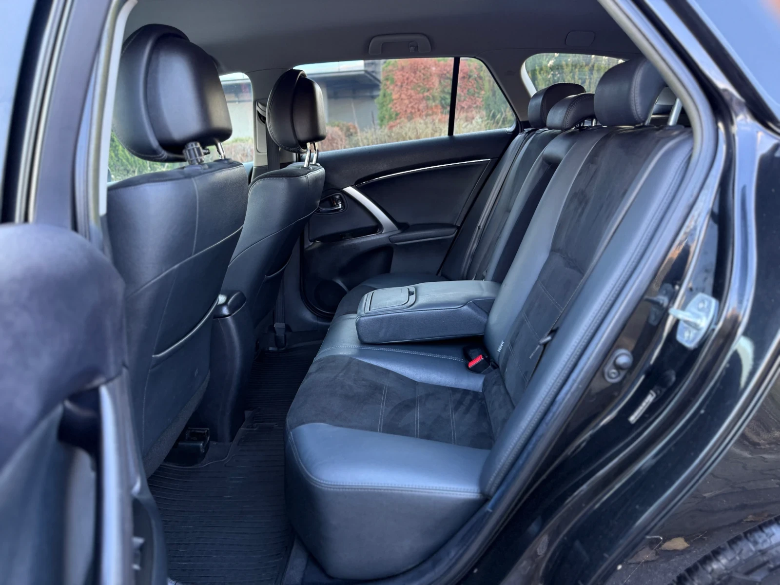 Toyota Avensis 1.8i-147�� ��������/ 6 ��������/ ������/ ��������� | Mobile.bg � ����������� 11