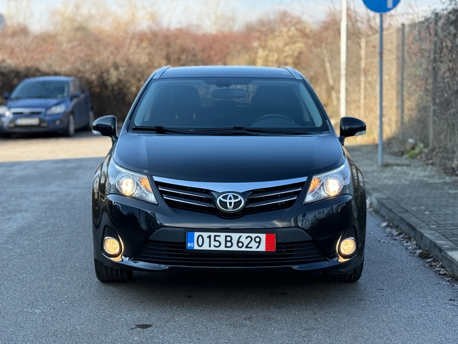 Toyota Avensis 1.8i-147КС ФЕЙСЛИФТ/ 6 СКОРОСТИ/ КАМЕРА/ НАВИГАЦИЯ - изображение 3