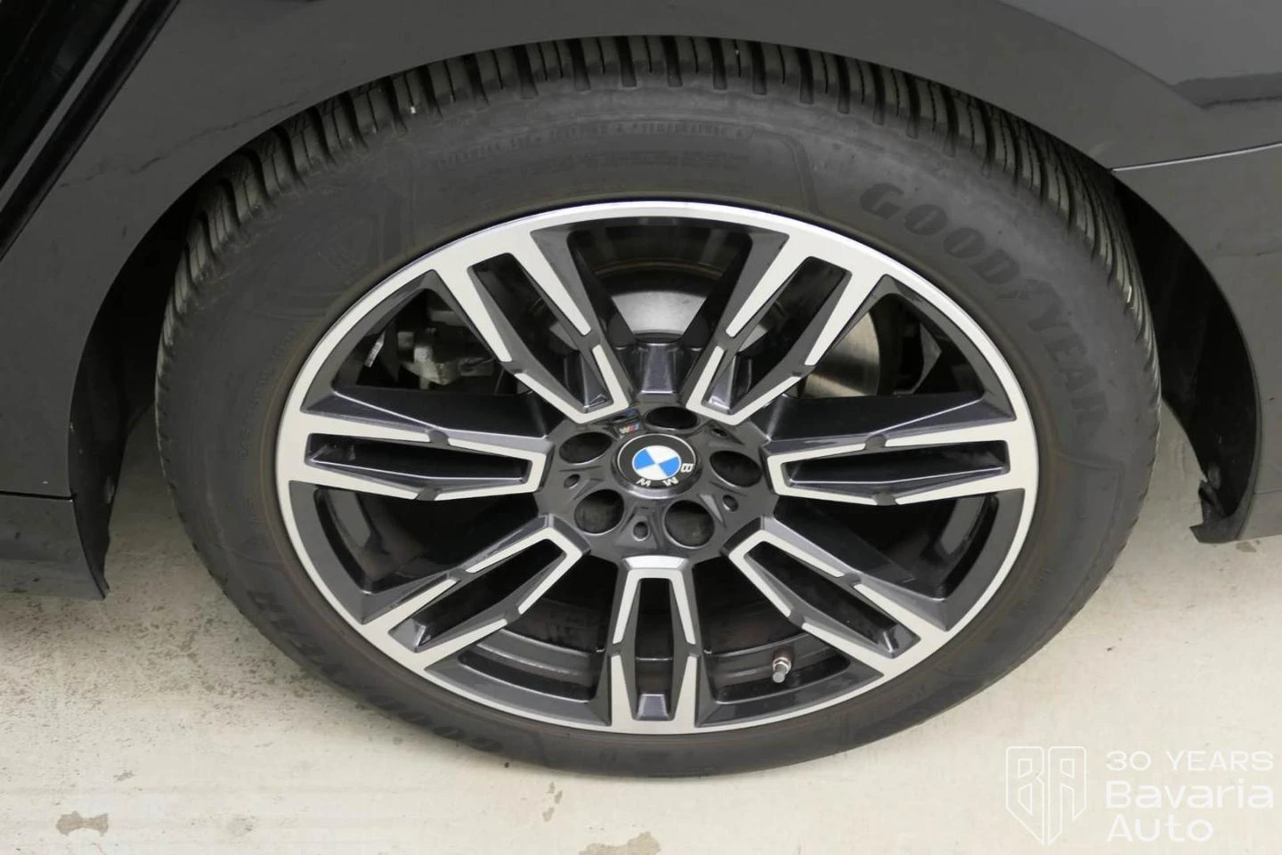 BMW 520 d xDrive Touring M Sport Paket Steptronic | Mobile.bg   12