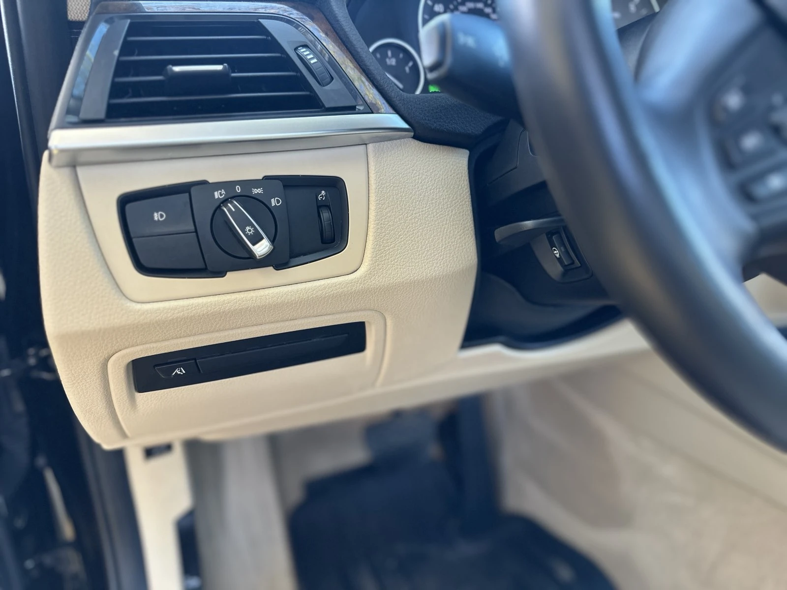 BMW 328 X-DRIVE* BI-XENON* 360* ACC* PDC* BLIND SPOT* LANE, снимка 8 - Автомобили и джипове - 53978212