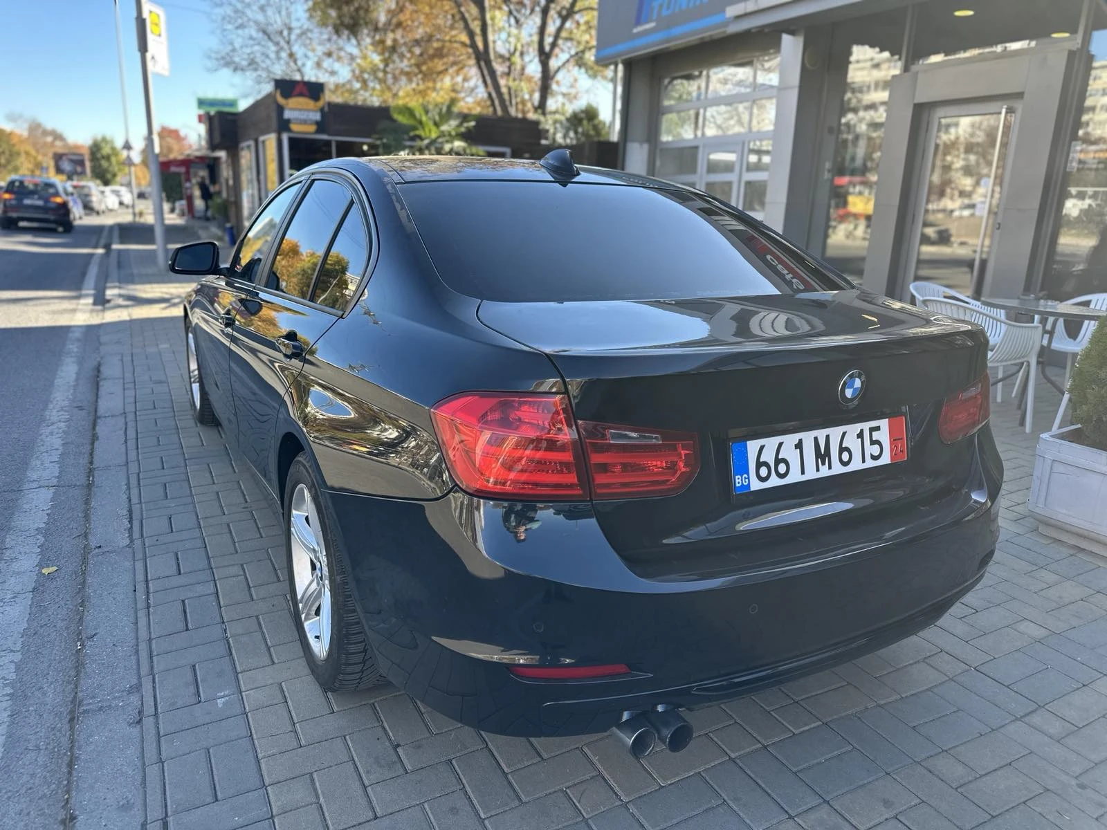 BMW 328 X-DRIVE* BI-XENON* 360* ACC* PDC* BLIND SPOT* LANE, снимка 3 - Автомобили и джипове - 53978212