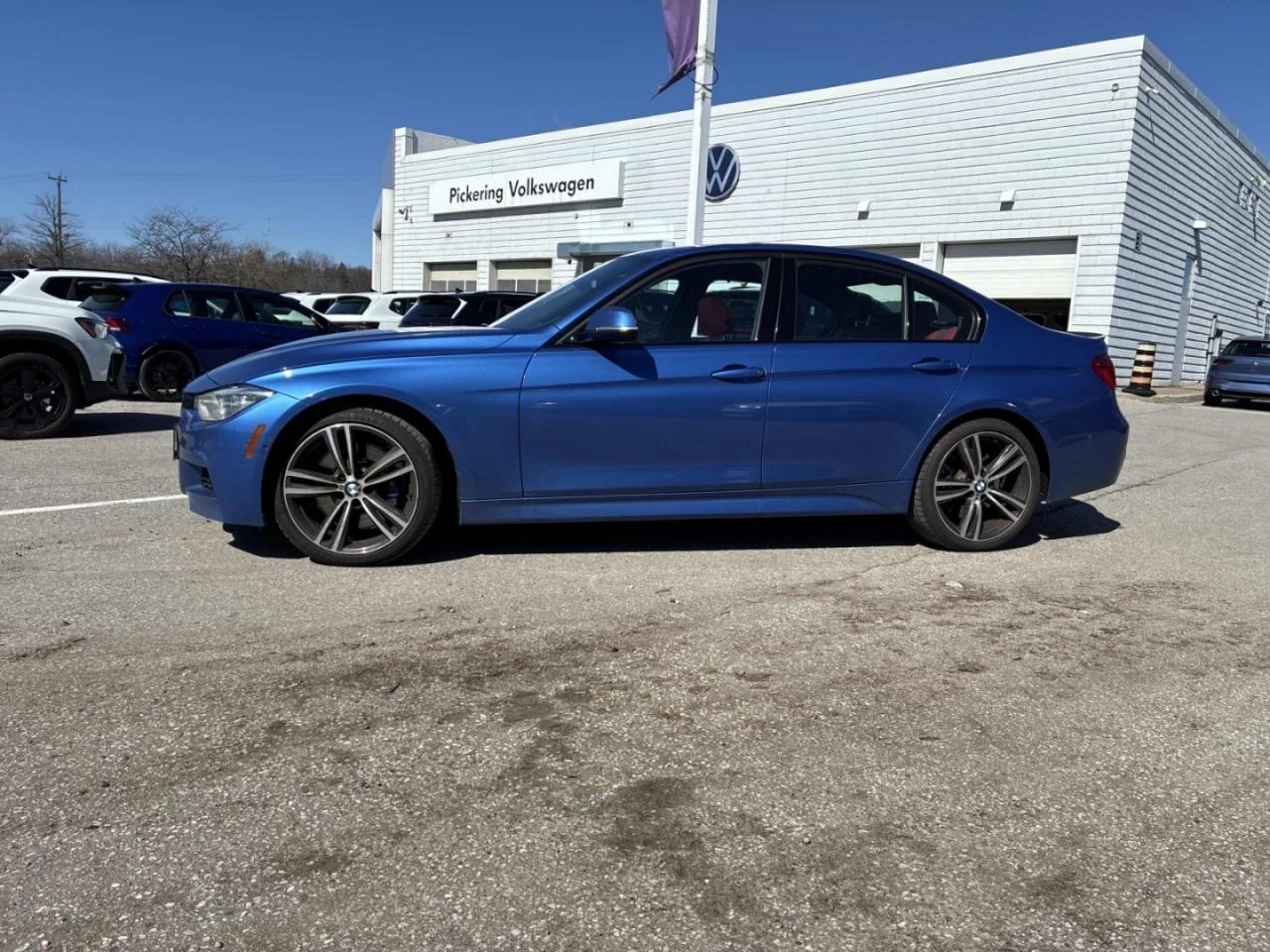 BMW 330 M-pkg* Harman/Kardon* Подгрев* Head-Up* Пано, снимка 3 - Автомобили и джипове - 54011349
