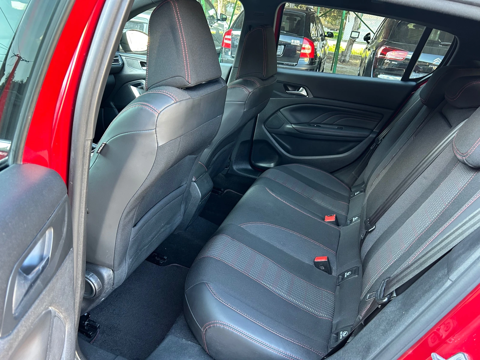 Peugeot 308 GT LINE-ВСИЧКИ ЕКСТРИ-ЕВРО 6В-164000км-ИТАЛИЯ!, снимка 9 - Автомобили и джипове - 54162536