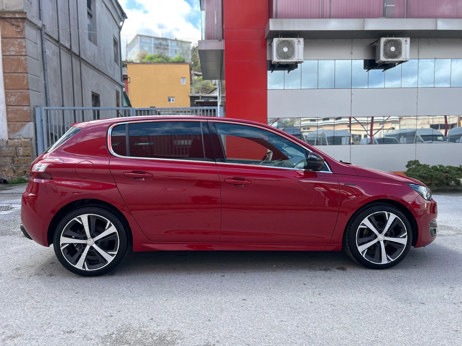 Peugeot 308 GT LINE-ВСИЧКИ ЕКСТРИ-ЕВРО 6В-164000км-ИТАЛИЯ!, снимка 11 - Автомобили и джипове - 54162536