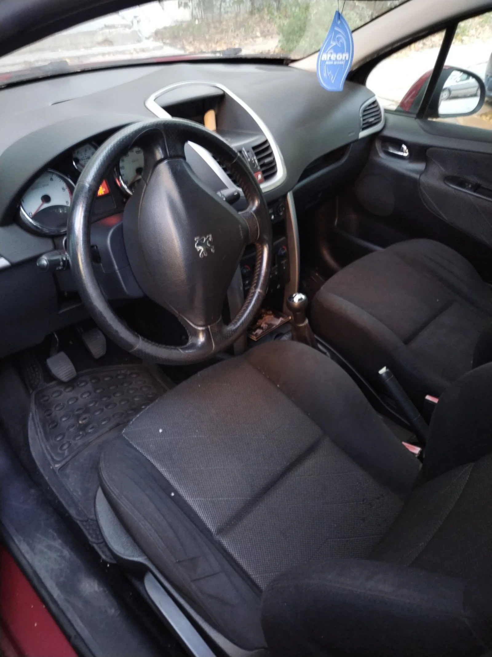 Peugeot 207 1.7 HDI, снимка 6 - Автомобили и джипове - 54312758