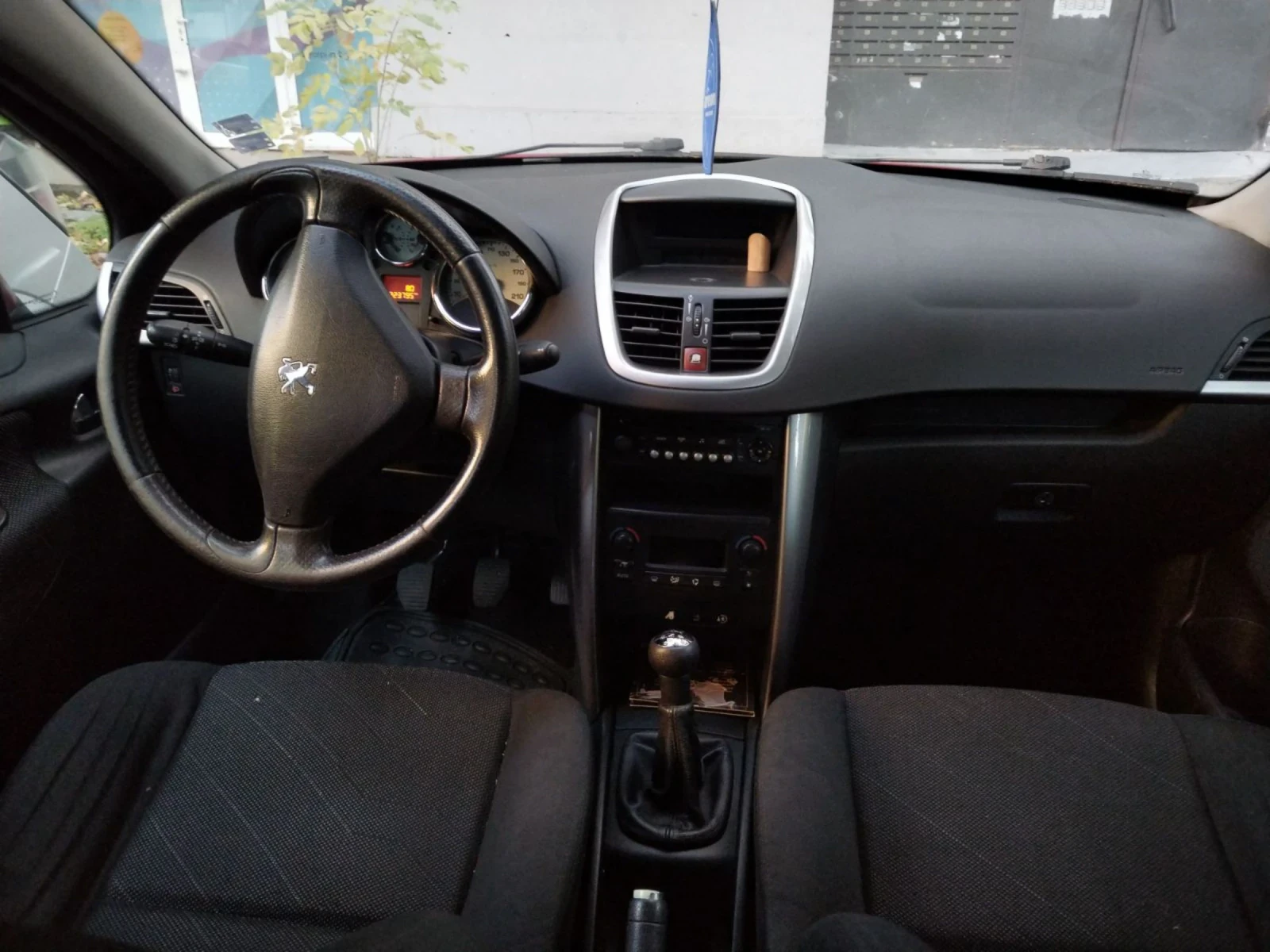 Peugeot 207 1.7 HDI, снимка 7 - Автомобили и джипове - 54312758