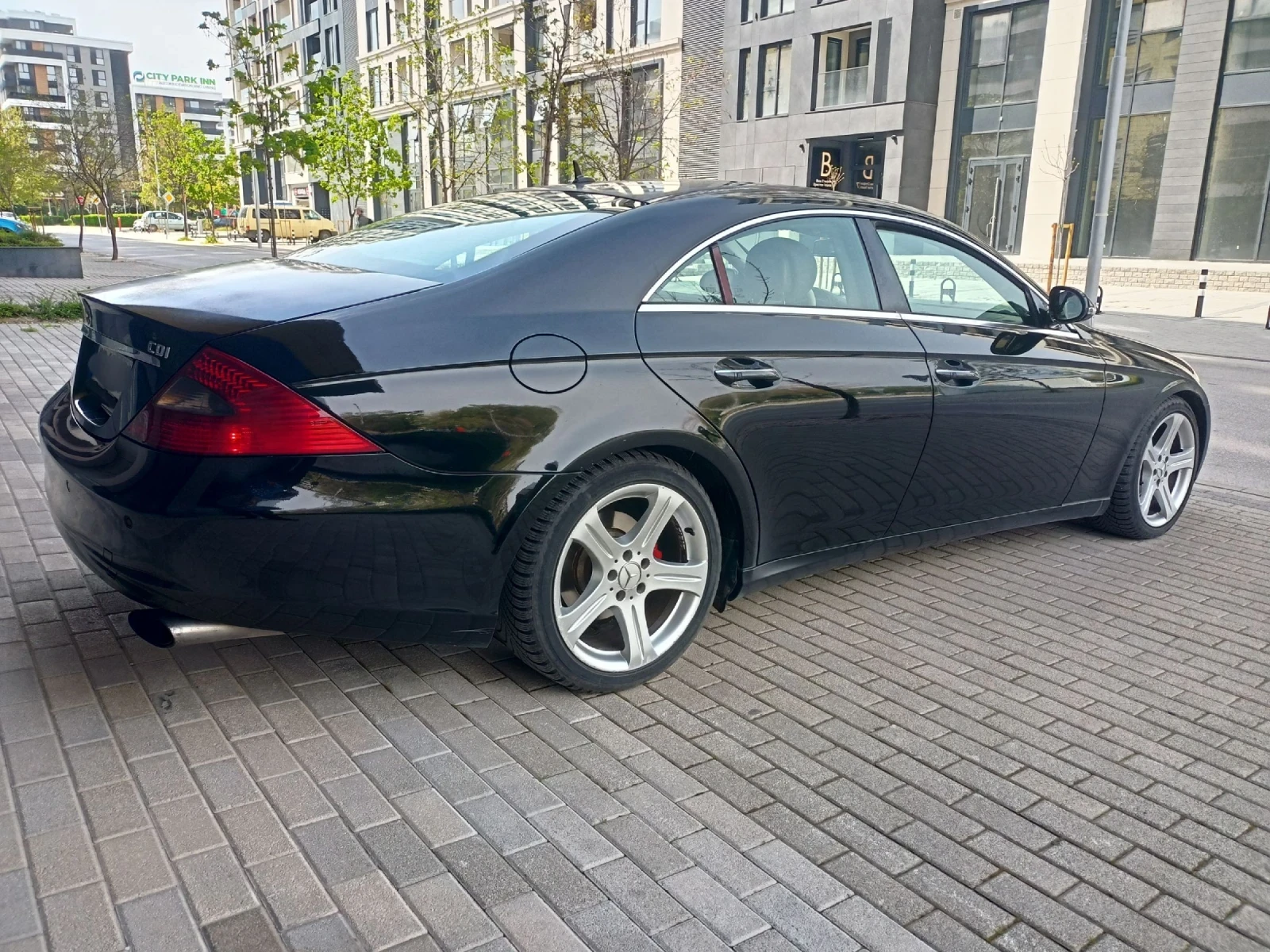 Mercedes-Benz CLS 320 Автоматик Пружини, снимка 3 - Автомобили и джипове - 54362620