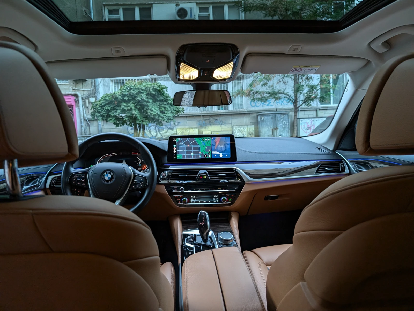 BMW 530 MHEV* Luxury* Panorama* Audison, снимка 4 - Автомобили и джипове - 54790739