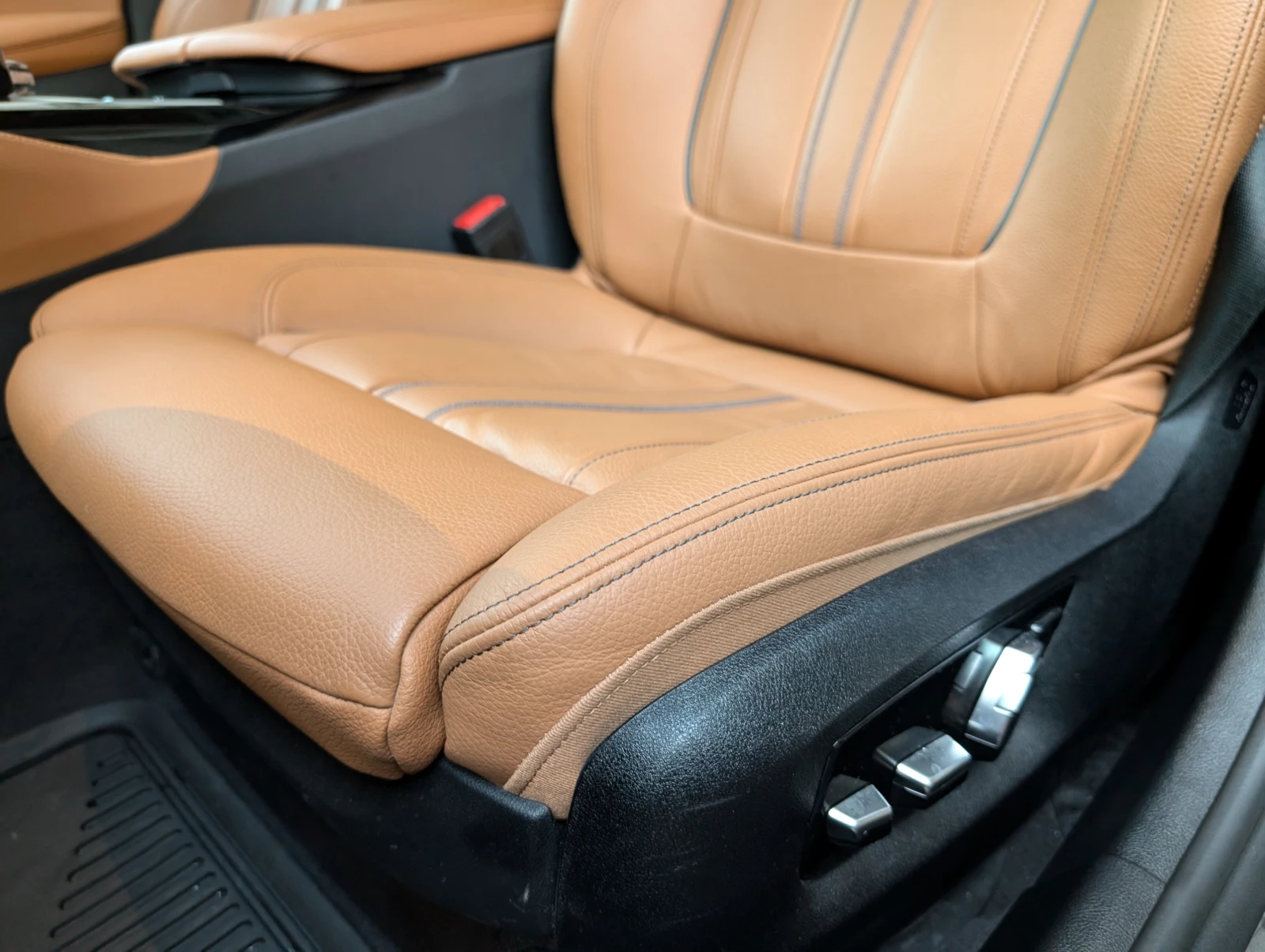 BMW 530 MHEV* Luxury* Panorama* Audison, снимка 6 - Автомобили и джипове - 54790739
