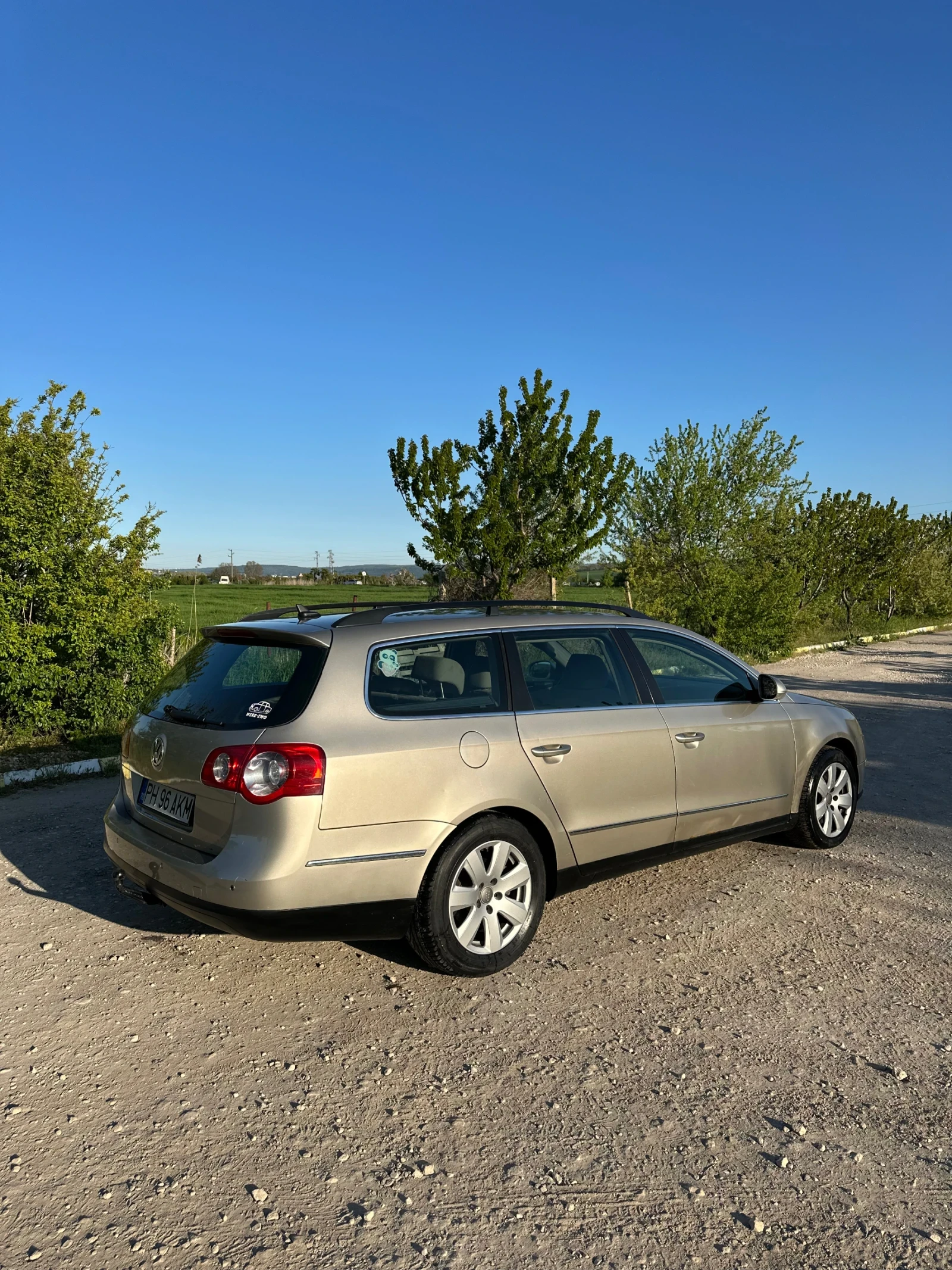 VW Passat, снимка 5 - Автомобили и джипове - 54947044