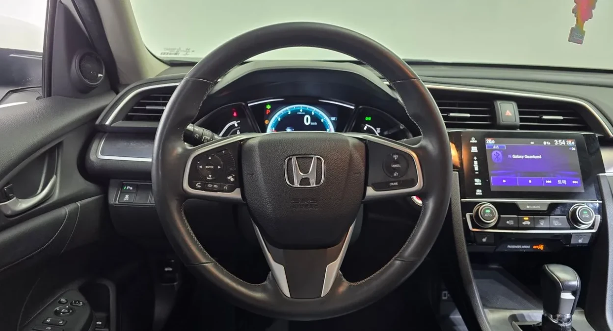Honda Civic 2.0 Бензин, снимка 4 - Автомобили и джипове - 55000759
