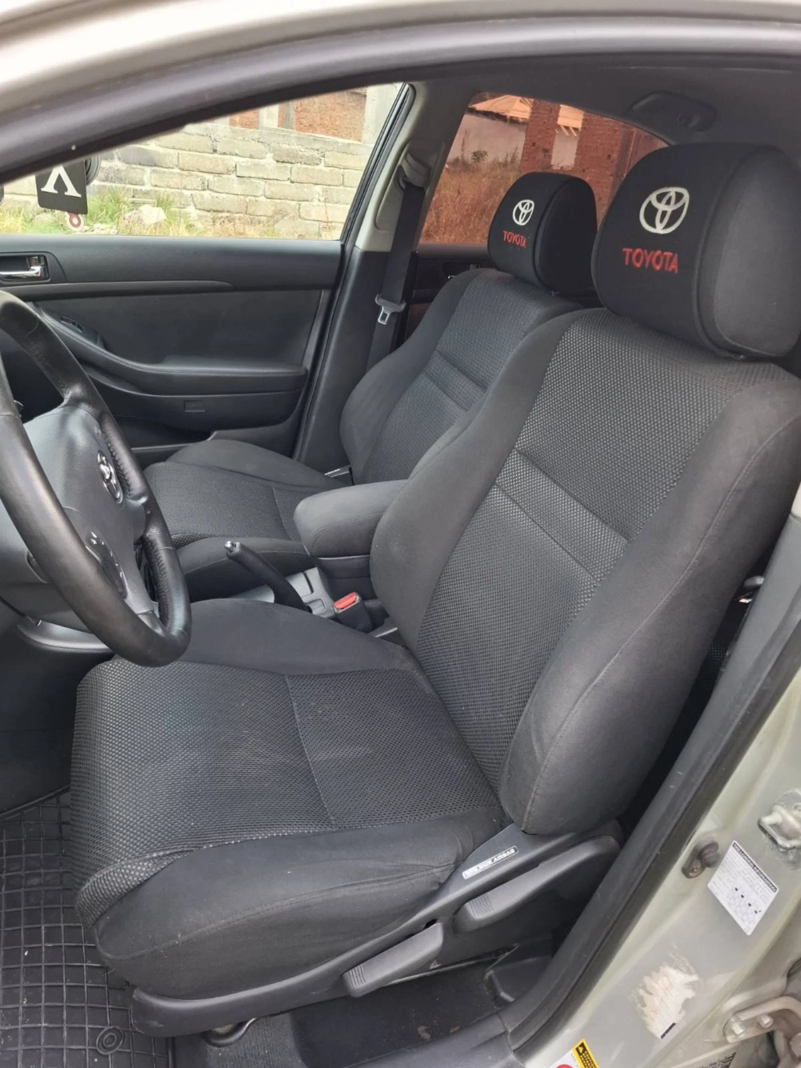 Toyota Avensis 1.8vvt-i, снимка 8 - Автомобили и джипове - 55049022