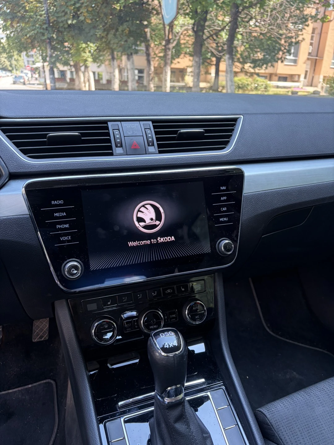 Skoda Superb 4x4 190 к.с., снимка 9 - Автомобили и джипове - 55084695