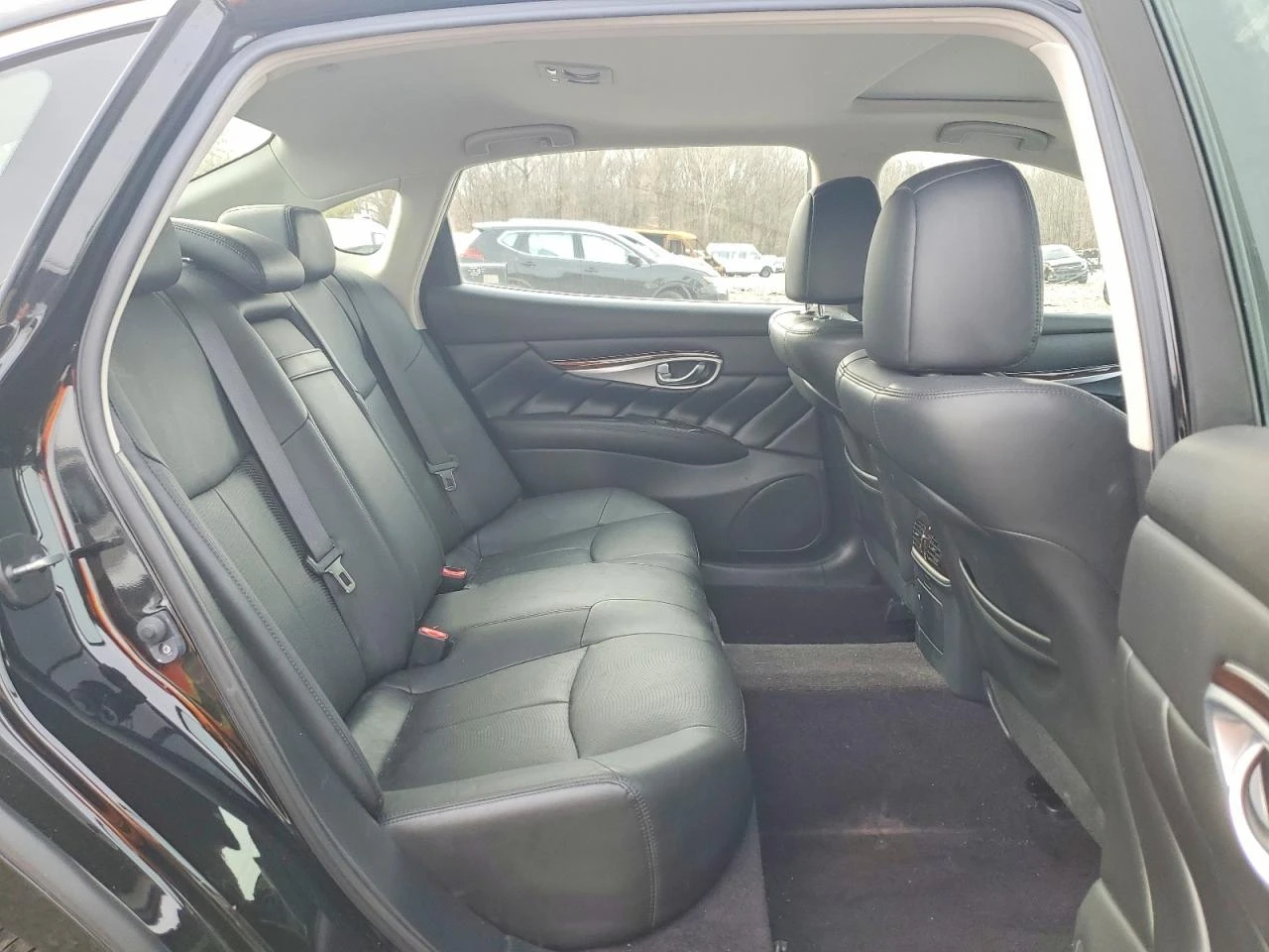 Infiniti Q70 3.7l L 3.7 Luxe, снимка 10 - Автомобили и джипове - 55956658
