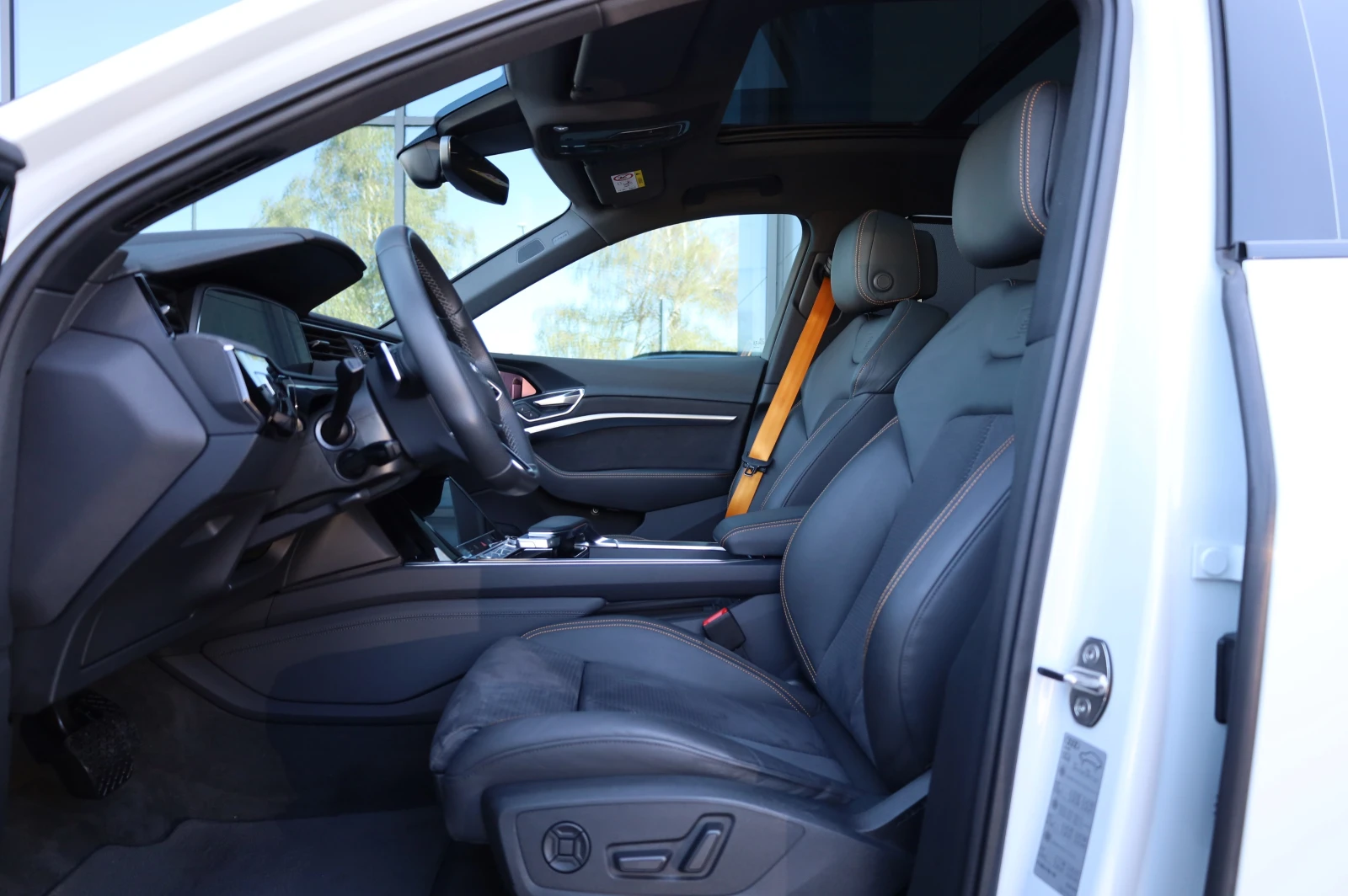 Audi E-Tron 50* BLACK EDITION* S-LINE* HD MATRIX LIGHTS* PANO* | Mobile.bg � ����������� 12
