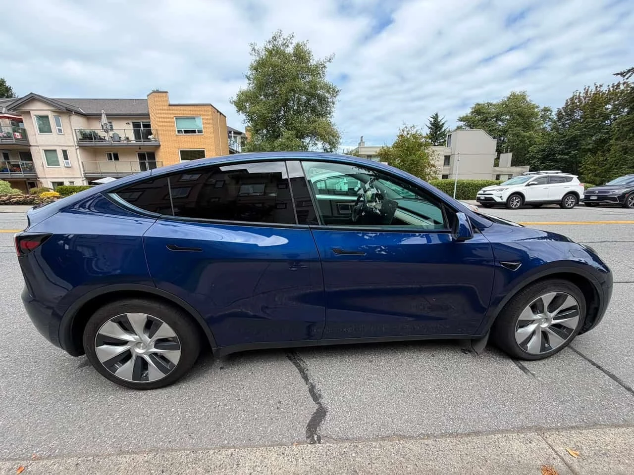 Tesla Model Y * Long Range * CARFAX * ����� �� ����������� | Mobile.bg � ����������� 3