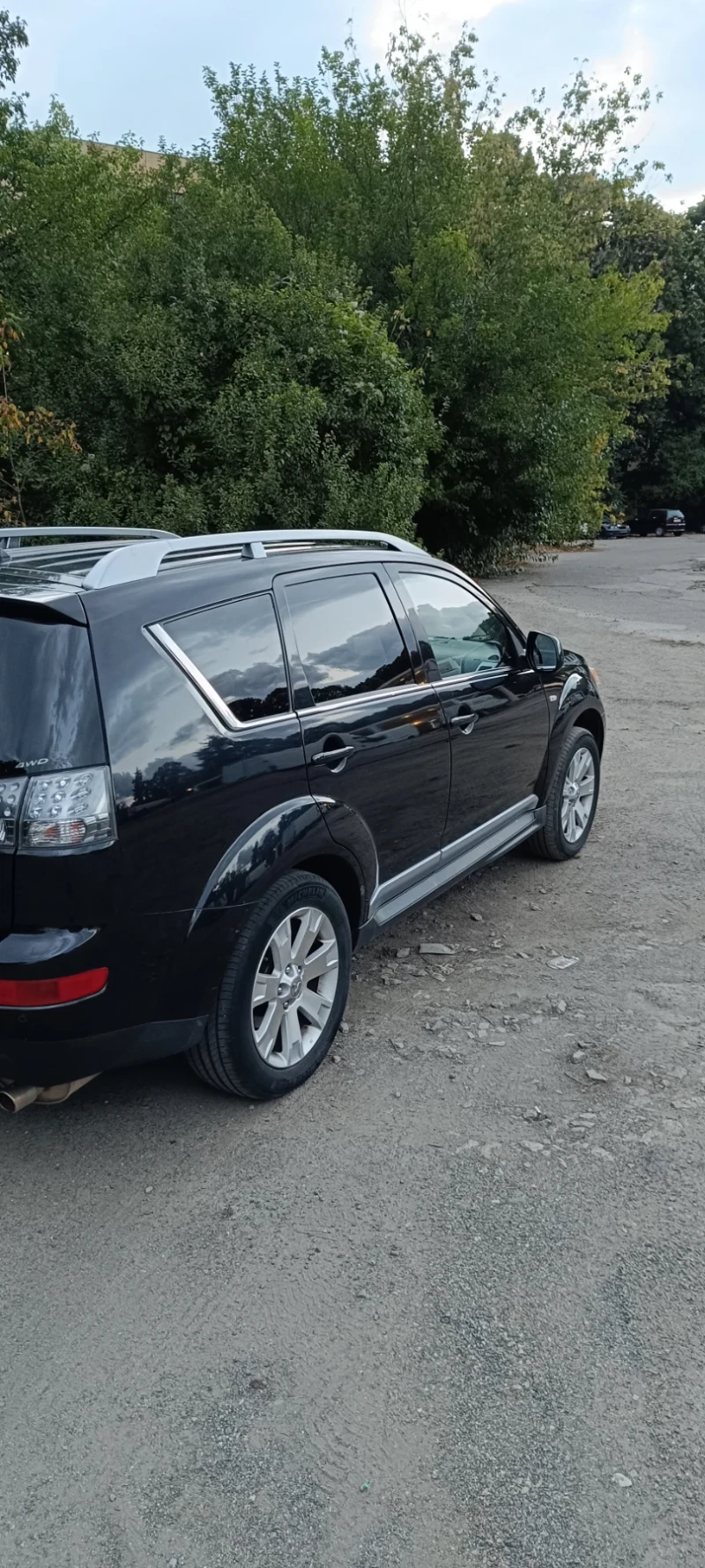 Mitsubishi Outlander, снимка 6 - Автомобили и джипове - 47188685