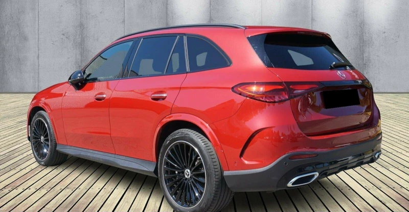 Mercedes-Benz GLC 400 450d* AMG* PANO* HEAD-UP* BURM* 360 CAM* DISTR* KE, снимка 3 - Автомобили и джипове - 51325239