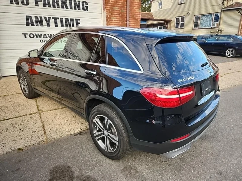 Mercedes-Benz GLC 300 4Matic* Burmester* Пано* Подгрев, снимка 5 - Автомобили и джипове - 52318021
