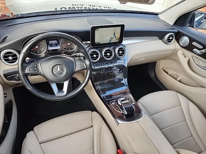 Mercedes-Benz GLC 300 4Matic* Burmester* Пано* Подгрев, снимка 8 - Автомобили и джипове - 52318021